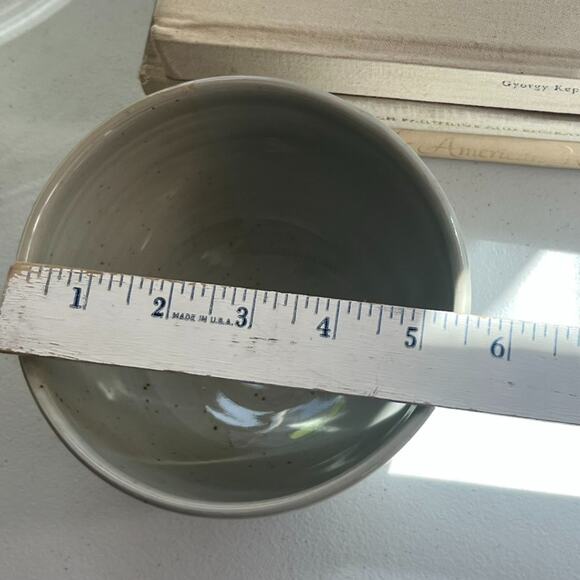 Studio Art Pottery Handmade Bowl Speckled Gray W/ Glossy Finish Signed By Anne C - Picture 15 of 16